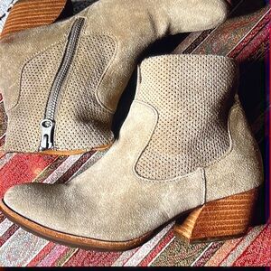 Kork Ease Cinca suede tan taupe Women's Tan Ankle Boots 7